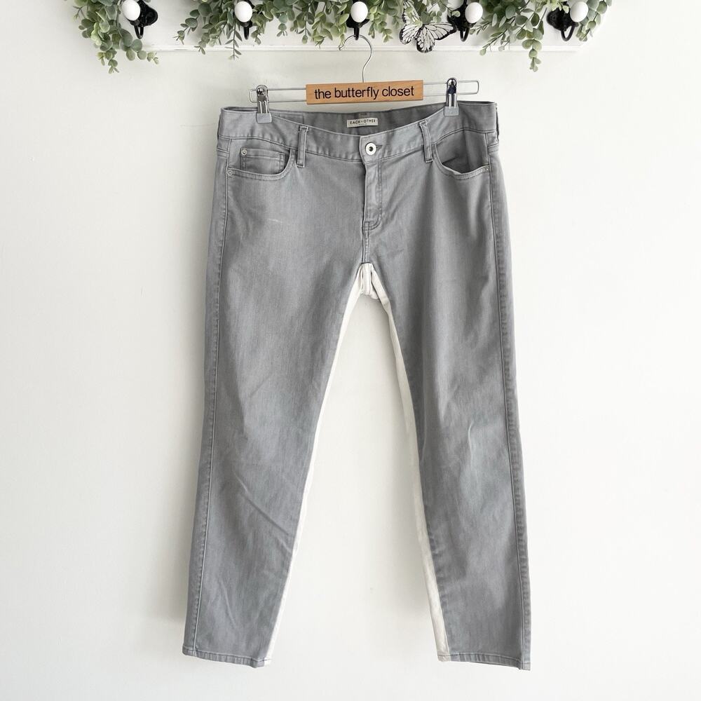 Each X Other Gray And White Mid Rise Straight Leg Inner Leg Stripe Jeans Size 28
